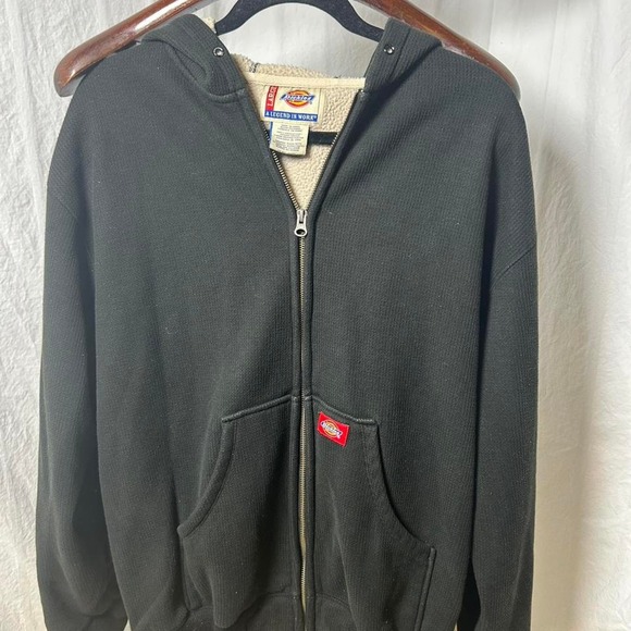 Black Dickies zip-up hoodie with a relaxed fit and a hint of grunge vibes - Picture 1 of 4